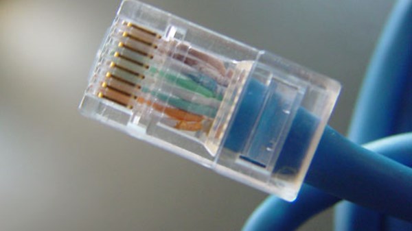 Ταινίες 4K2K στο PS4 μέσω Internet