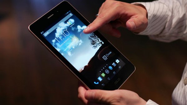 Asus στην Ελλάδα, με PC και όχι μόνο