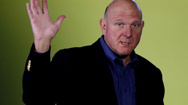 Microsoft: αποχωρεί ο Steve Balmer