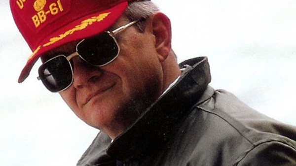 Απεβίωσε ο Tom Clancy, ετών 66
