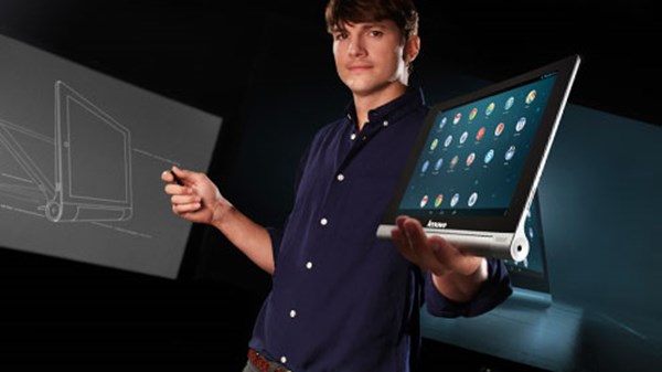 Ashton Kutcher, ο... δοκιμαστής tablet!