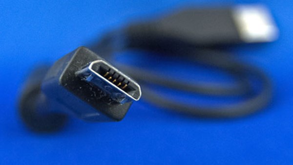 USB Type-C: κι απ' την καλή... κι απ' την ανάποδη