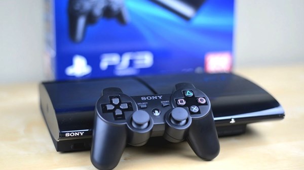 PS4 vs Xbox One: νικητές, νικήτριες