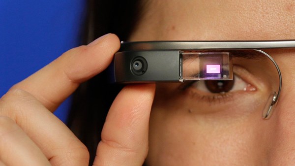 "Φορετές" συσκευές; Στα αμερικανικά σινεμά, με τίποτα!