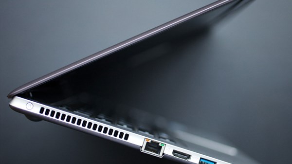 CES 2016: τα PC, τα Windows 10 και το... δίκοπο μαχαίρι