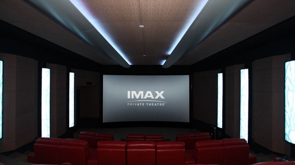 Κινηματογράφος ΙΜΑΧ, αλλά... στο σπίτι