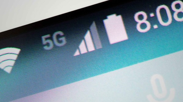 Δίκτυα κινητής τηλεφωνίας 5G: τουλάχιστον έχουμε... λογότυπο