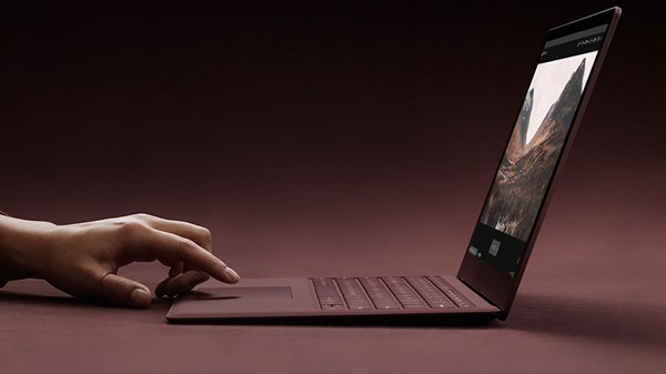Microsoft Surface Laptop: φθηνότερο, μαθητικό