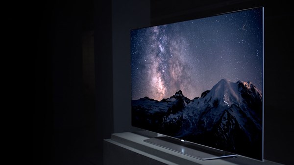 Sharp: στην κατασκευή οθονών OLED το 2018