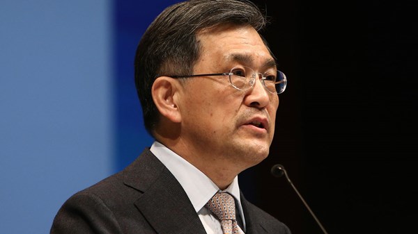 Samsung: παραίτηση διευθύνοντα, ερωτηματικά για το μέλλον