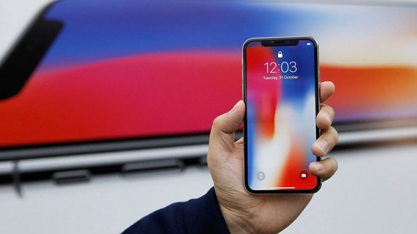 iPhone X: κατ' αρχήν, επιτυχία