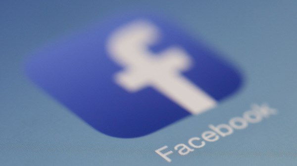 Facebook: η μεγάλη αποκαθήλωση