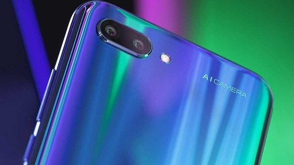 Honor 10: επίσημο, στην αγορά σύντομα