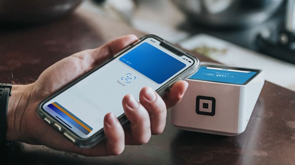 Apple Pay: και στην Ελλάδα με Visa, Mastercard