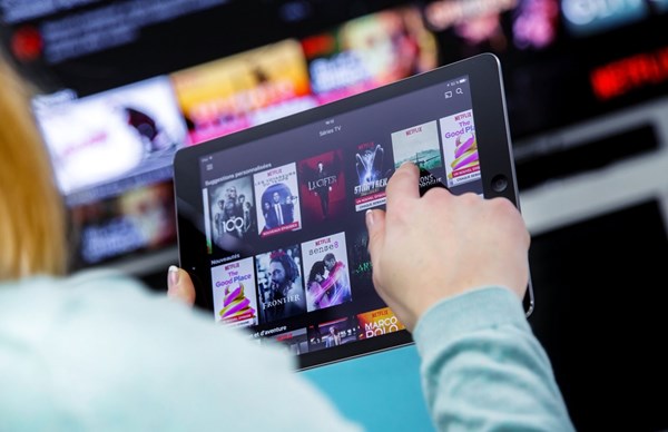 H Netflix δεν ενοχλείται να μοιράζεσαι την συνδρομή σου - γιατί;