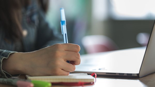 Υπολογιστής για το σχολείο: desktop, laptop ή all-in-one;