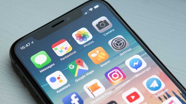 Εννιά στα δέκα iPhone με iOS 14