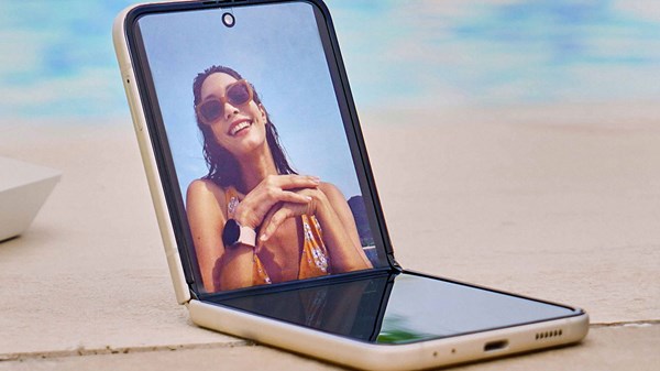 Samsung Galaxy Z Flip3