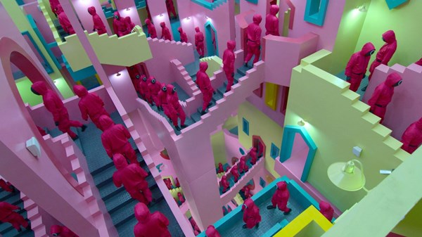 Netflix: ταινίες, σειρές και... games; Γιατί;