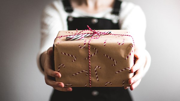 Εορταστικά δώρα; Σε COSMOTE και ΓΕΡΜΑΝΟ, όλα εκεί!