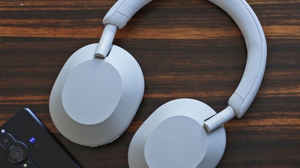 Sony: στόχος και πάλι η κορυφή με τα WH-1000XM5