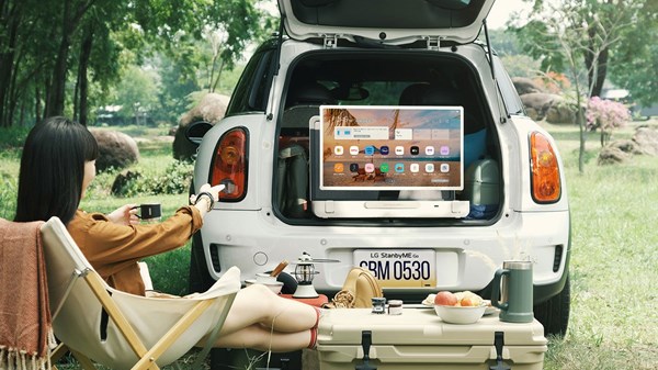 LG: και... οθόνη σε βαλίτσα για θέαση οπουδήποτε