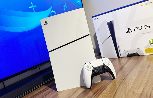 PS5 Slim: φωτογραφίες, πληροφορίες, σχολιασμός