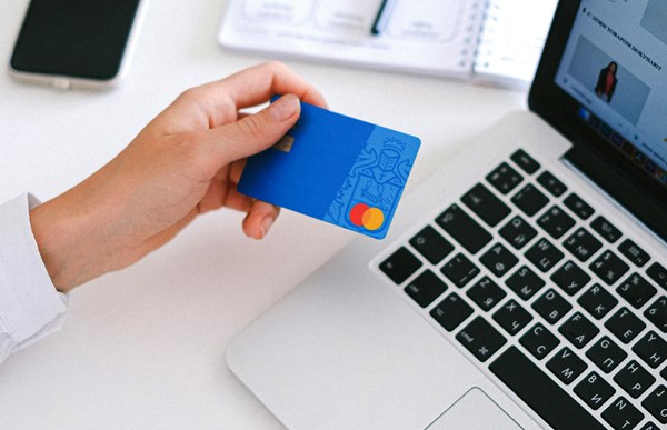 Ελληνική Black Friday 2025: οδηγός επιβίωσης