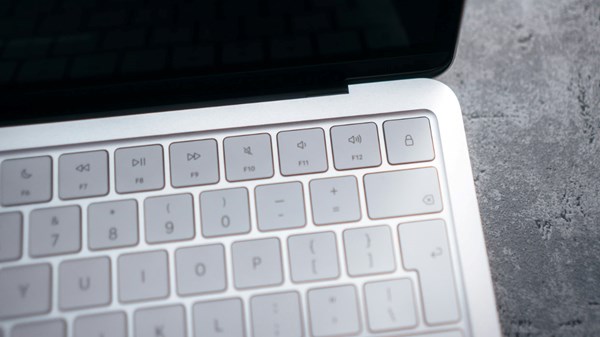 MacBook Neo: σε ποιούς απευθύνεται τελικά;